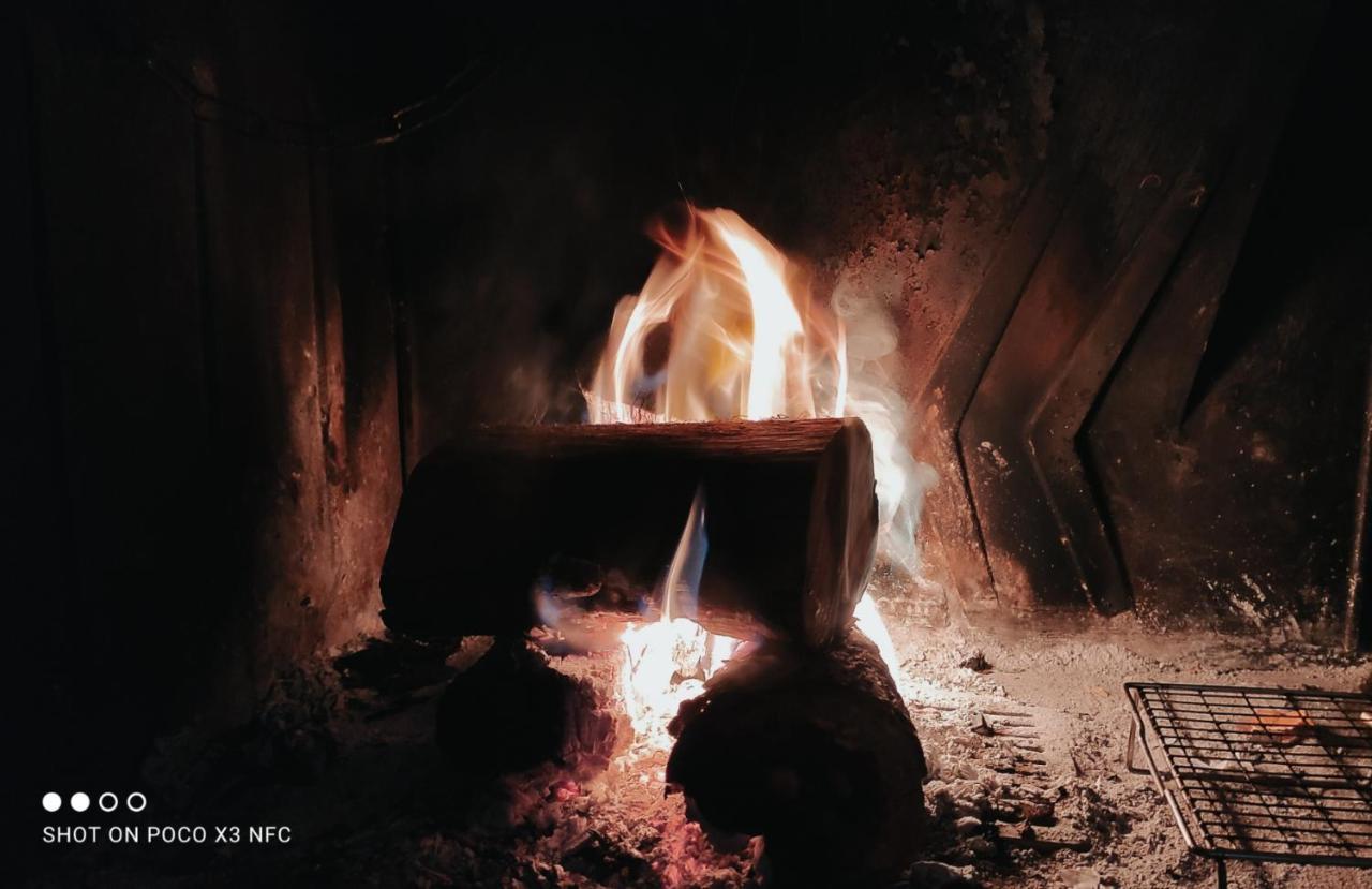 ホテル Saint Nektarios House プレベザ エクステリア 写真